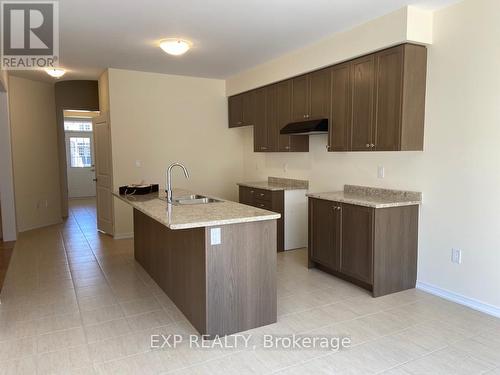 19 Sara Drive, Thorold, ON - Indoor Photo Showing Kitchen