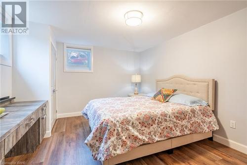 4306 Lakeshore Road, Burlington, ON - Indoor Photo Showing Bedroom