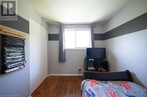 19 Fassett Avenue, Hamilton, ON - Indoor Photo Showing Bedroom