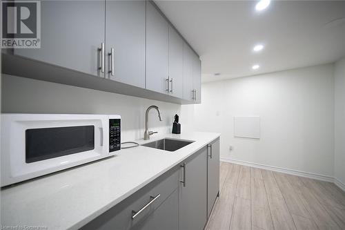 19 Fassett Avenue, Hamilton, ON - Indoor Photo Showing Kitchen