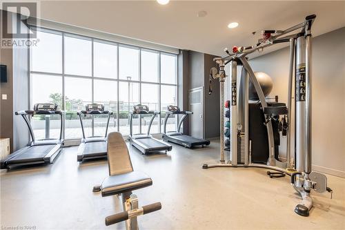 2087 Fairview Street Unit# 504, Burlington, ON - Indoor Photo Showing Gym Room