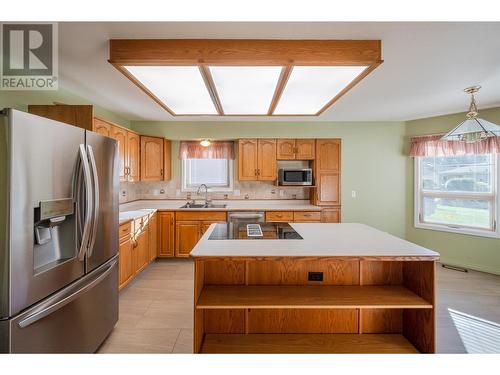 3333 South Main Street Unit# 129, Penticton, BC - Indoor Photo Showing Kitchen With Stainless Steel Kitchen With Double Sink