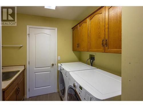 3333 South Main Street Unit# 129, Penticton, BC - Indoor Photo Showing Laundry Room