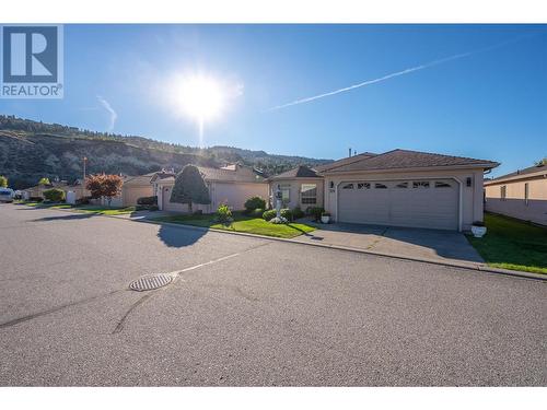 3333 South Main Street Unit# 129, Penticton, BC - Outdoor