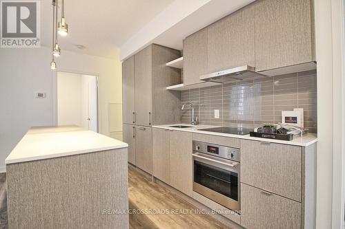 2910 - 100 Harbour Street, Toronto (Waterfront Communities), ON - Indoor Photo Showing Kitchen With Upgraded Kitchen