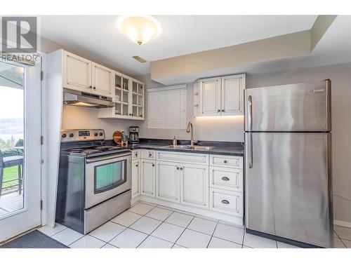 3531 Gates Road, West Kelowna, BC - Indoor Photo Showing Kitchen With Double Sink