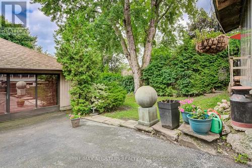 18 Aylesford Drive, Toronto (Birchcliffe-Cliffside), ON - Outdoor