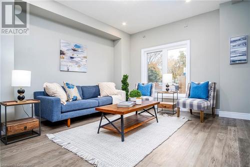 3 Alayche Trail, Welland, ON - Indoor Photo Showing Living Room