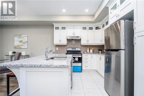 3 Alayche Trail, Welland, ON - Indoor Photo Showing Kitchen With Upgraded Kitchen