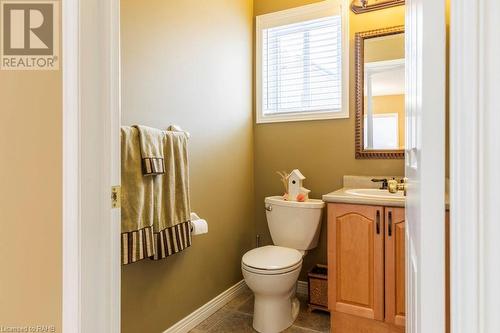 229 Gatestone Drive, Hamilton, ON - Indoor Photo Showing Bathroom