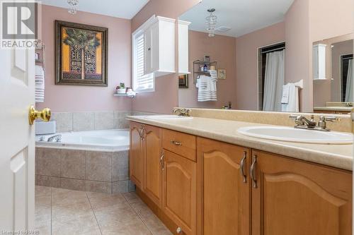 229 Gatestone Drive, Hamilton, ON - Indoor Photo Showing Bathroom