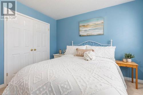 229 Gatestone Drive, Hamilton, ON - Indoor Photo Showing Bedroom