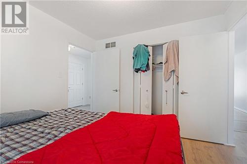 3385 Binbrook Road, Binbrook, ON - Indoor Photo Showing Bedroom