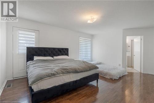 3385 Binbrook Road, Binbrook, ON - Indoor Photo Showing Bedroom