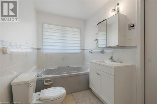 3385 Binbrook Road, Binbrook, ON - Indoor Photo Showing Bathroom