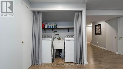 18 Leesboro Trail, Thames Centre (Thorndale), ON - Indoor Photo Showing Laundry Room