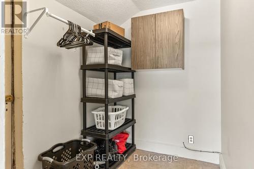 B - 11532 Longwoods Road, Middlesex Centre (Delaware Town), ON - Indoor Photo Showing Other Room