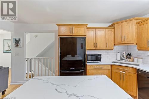 51 Caroga Court Unit# 3, Hamilton, ON - Indoor Photo Showing Kitchen