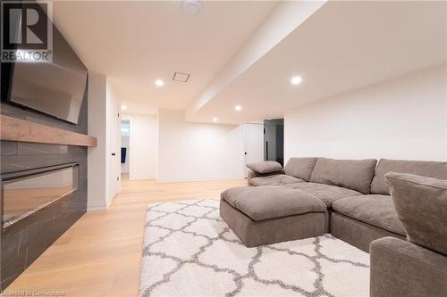 6 Cristallina Drive, Thorold, ON - Indoor Photo Showing Living Room With Fireplace