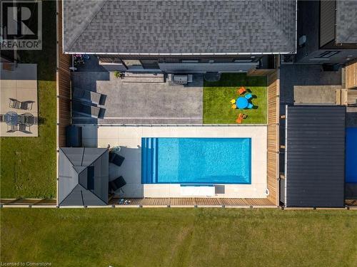 6 Cristallina Drive, Thorold, ON - Outdoor With In Ground Pool