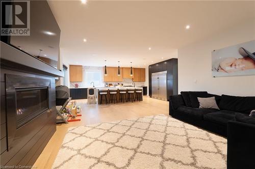 6 Cristallina Drive, Thorold, ON - Indoor Photo Showing Living Room With Fireplace