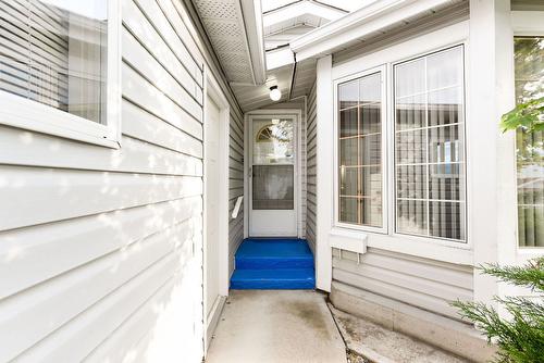 13-3096 South Main Street, Penticton, BC - Outdoor