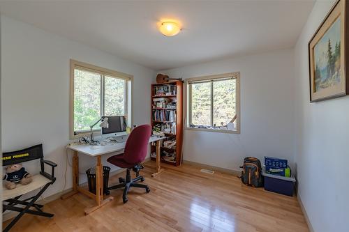 409 Patten Road, Oliver, BC - Indoor Photo Showing Office