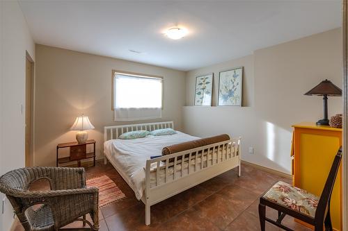 409 Patten Road, Oliver, BC - Indoor Photo Showing Bedroom