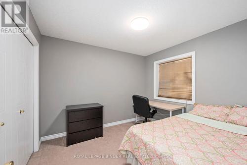 952 Whetherfield Street, London, ON - Indoor Photo Showing Bedroom