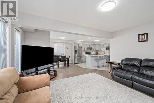 Family Room - 952 Whetherfield Street, London, ON - Indoor Photo Showing Living Room