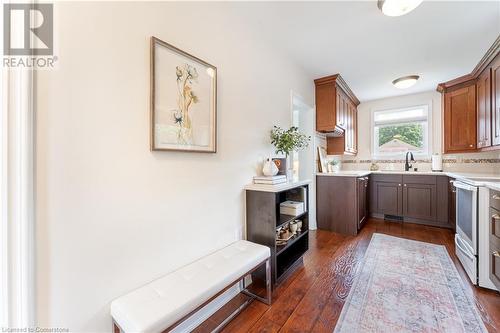 57 West 4Th Street, Hamilton, ON - Indoor Photo Showing Kitchen