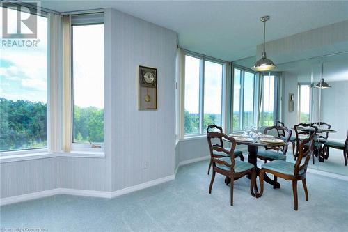 180 Limeridge Road W Unit# 602, Hamilton, ON - Indoor Photo Showing Dining Room