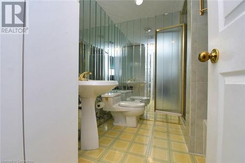 180 Limeridge Road W Unit# 602, Hamilton, ON - Indoor Photo Showing Bathroom