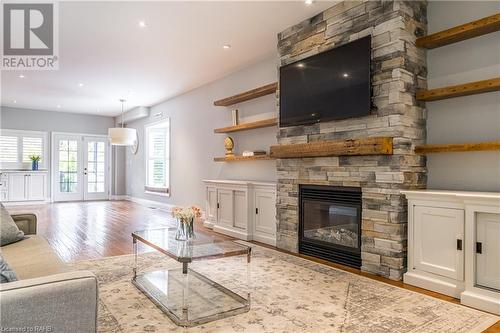 175 Oakhill Place, Hamilton, ON - Indoor Photo Showing Living Room With Fireplace