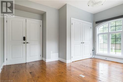 Main level Office or bedroom on main - 175 Oakhill Place, Hamilton, ON - Indoor Photo Showing Other Room