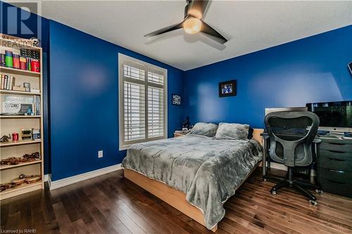 60 Springbreeze Heights, Hamilton, ON - Indoor Photo Showing Bedroom