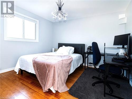 592 Rendezvous Court, Windsor, ON - Indoor Photo Showing Bedroom