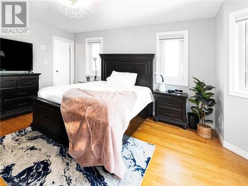 592 Rendezvous Court, Windsor, ON - Indoor Photo Showing Bedroom