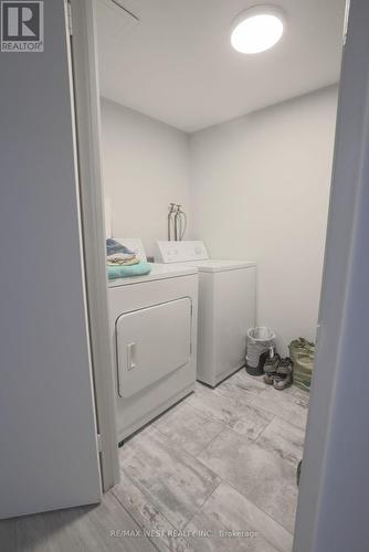 212 - 75 Emmett Avenue, Toronto (Mount Dennis), ON - Indoor Photo Showing Laundry Room