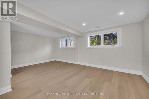 2596 Red Maple Avenue, Lincoln, ON - Indoor Photo Showing Other Room