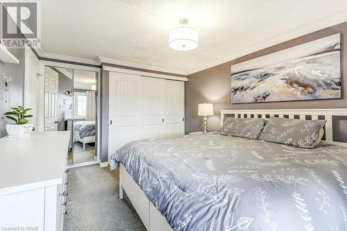 2438 Malcolm Crescent, Burlington, ON - Indoor Photo Showing Bedroom