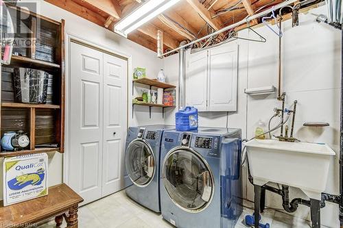 2438 Malcolm Crescent, Burlington, ON - Indoor Photo Showing Laundry Room