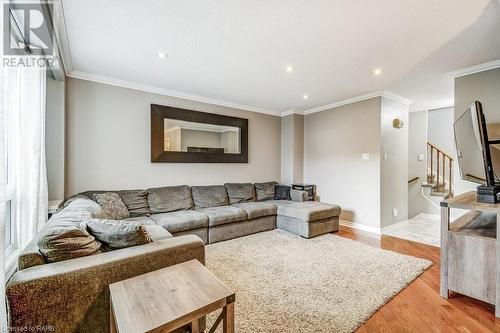 2438 Malcolm Crescent, Burlington, ON - Indoor Photo Showing Living Room