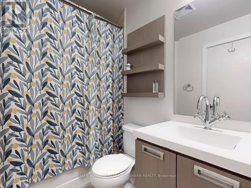 718 - 90 Stadium Road, Toronto, ON - Indoor Photo Showing Bathroom