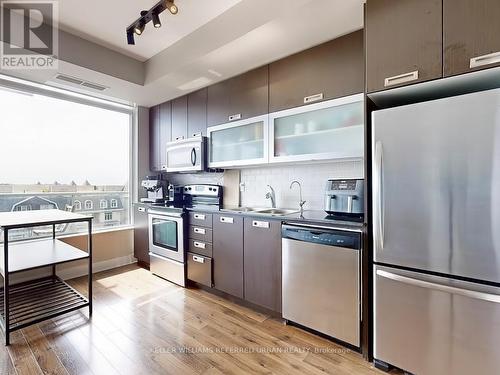 718 - 90 Stadium Road, Toronto (Niagara), ON - Indoor Photo Showing Kitchen With Stainless Steel Kitchen