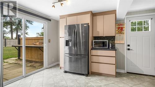 2070 Ferriss Road, Essex, ON - Indoor Photo Showing Kitchen