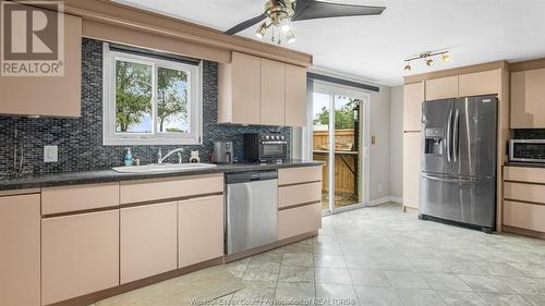 2070 Ferriss Road, Essex, ON - Indoor Photo Showing Kitchen