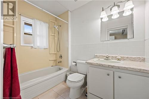 5024 Stamford Street, Niagara Falls, ON - Indoor Photo Showing Bathroom