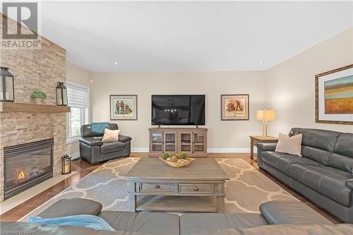 32 Mccollum Road, Stoney Creek, ON - Indoor Photo Showing Living Room With Fireplace