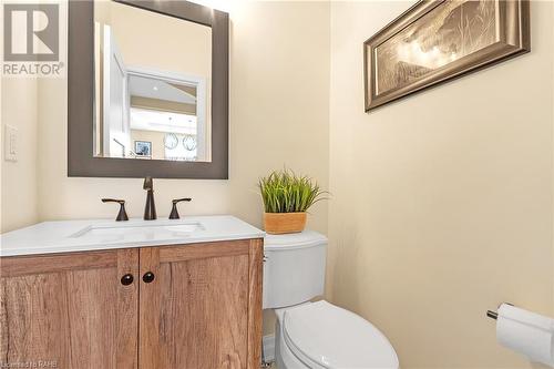 32 Mccollum Road, Stoney Creek, ON - Indoor Photo Showing Bathroom